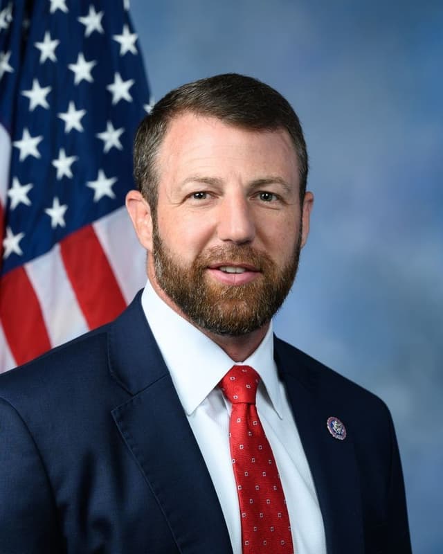 Sen. Markwayne Mullin headshot