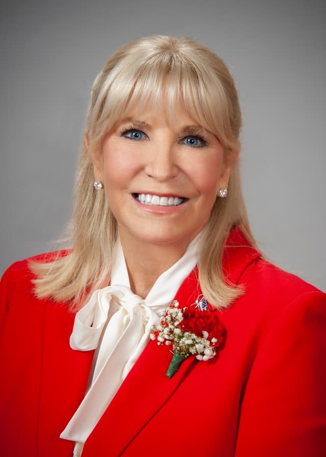 Rep. Sara P. Carruthers headshot