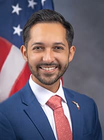 Rep. Juan Carlos Porras headshot