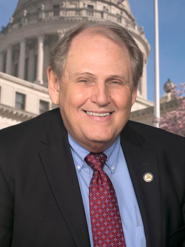 Rep. Bob Evans headshot